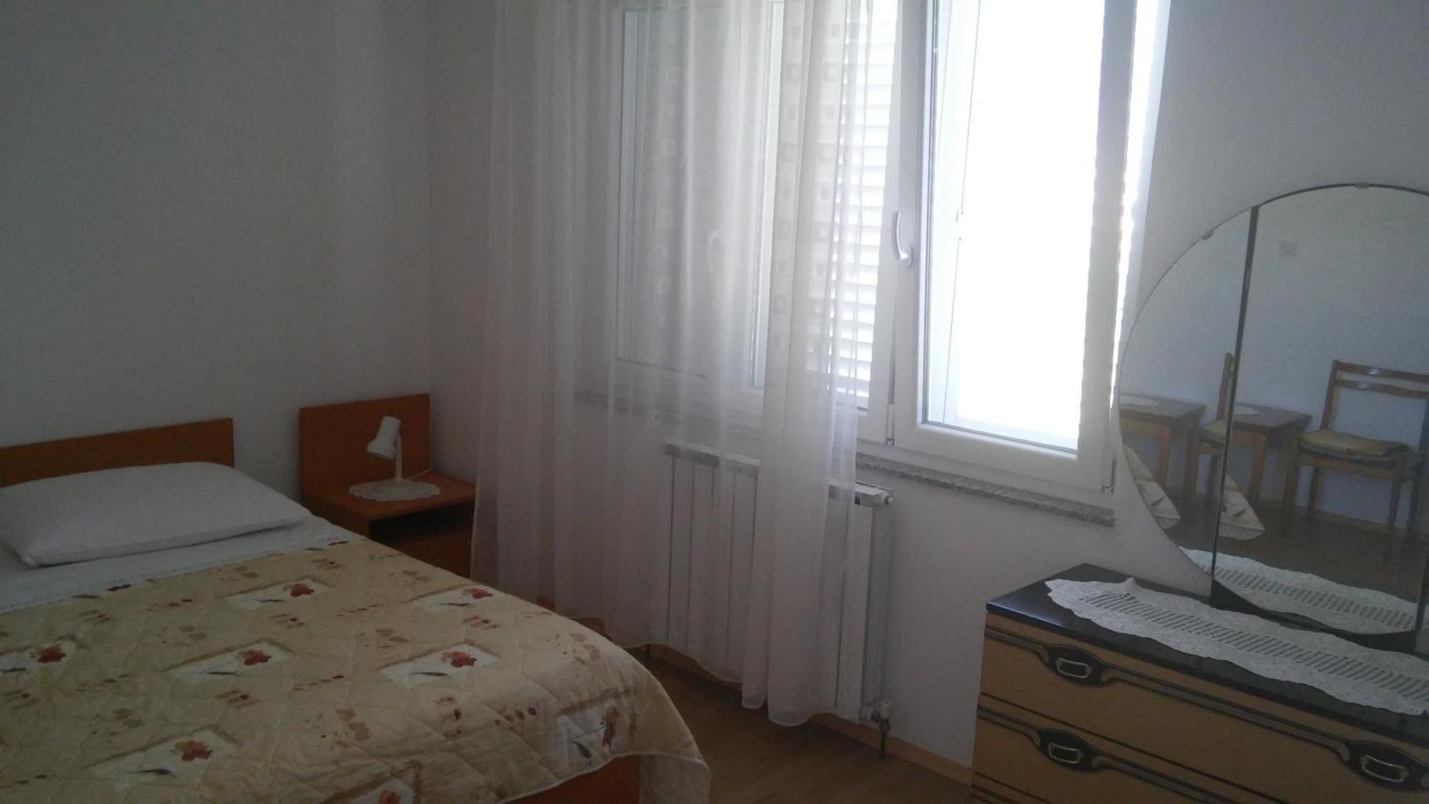 Apartments With A Parking Space Supetarska Draga - Donja, Rab - 11237 Quarto foto